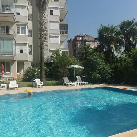 Akdeniz Sitesi Apartment